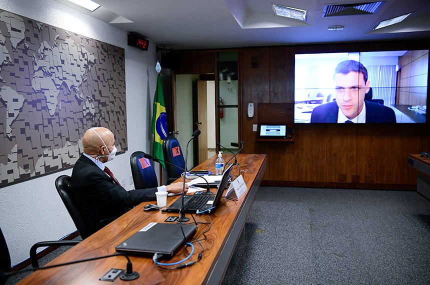 SENADOR: Confúcio Moura questiona secretário especial de Fazenda sobre reformas