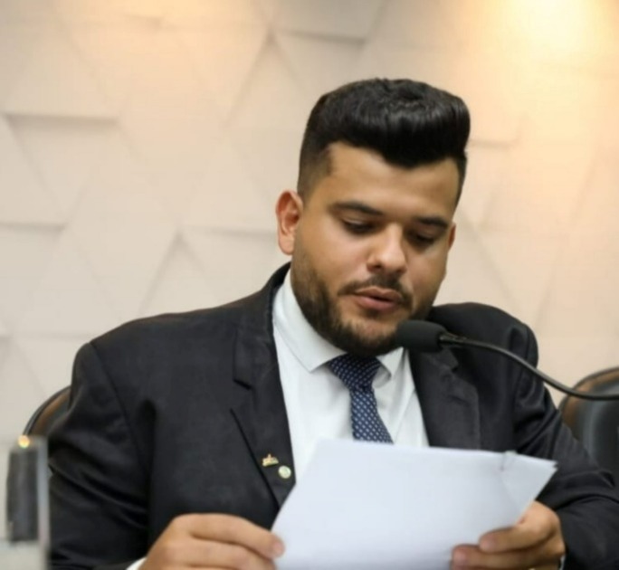 FILHO DO EX-PREFEITO:  'Negão do Isaú' é cassado por unanimidade pela Câmara de Ji-Paraná