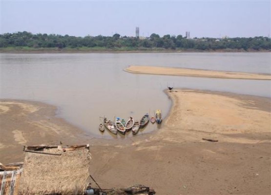 Seca no rio Madeira paralisa transporte de grãos