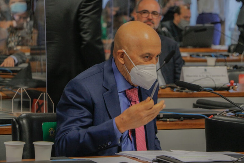 APOIO: Confúcio Moura cobra expansão do crédito para produtores e agricultores 