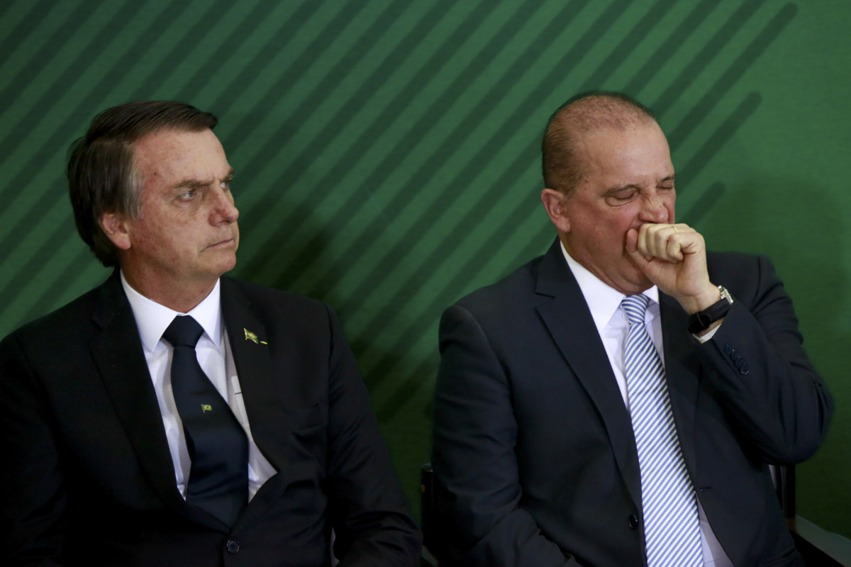 MUDOU DE IDEIA: Onyx anuncia que Bolsonaro vai revogar atual decreto das armas