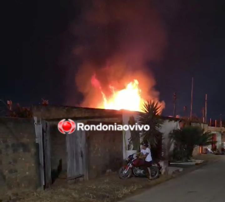 URGENTE: Residência é consumida por incêndio na zona Leste 