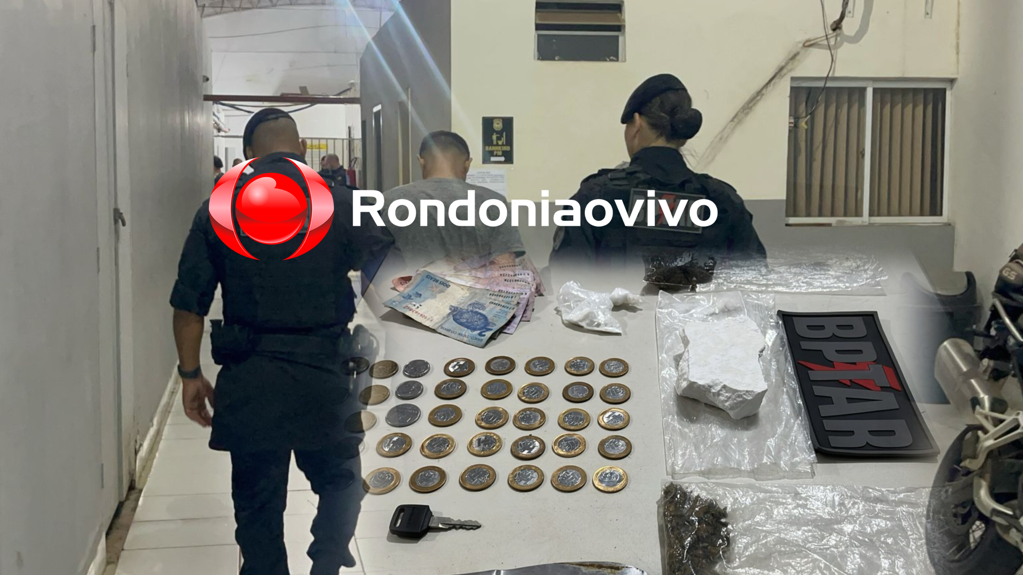 MEDO DA CADEIA: Acusado de tráfico sai correndo, deita na cama e finge que dormia