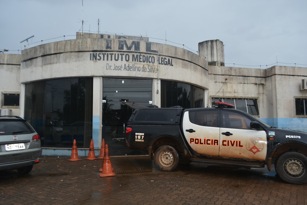 TÁ NO IML: Mulher morre no JPII após ser encontrada caída em vala na capital 