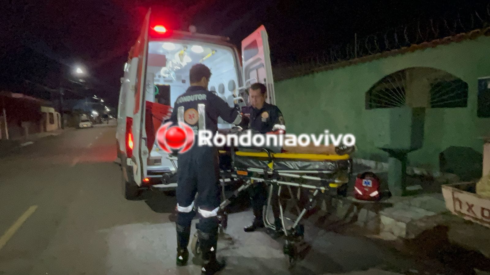 LATROCÍNIO TENTADO: Homem é agredido a pauladas e fica caído na frente de igreja 