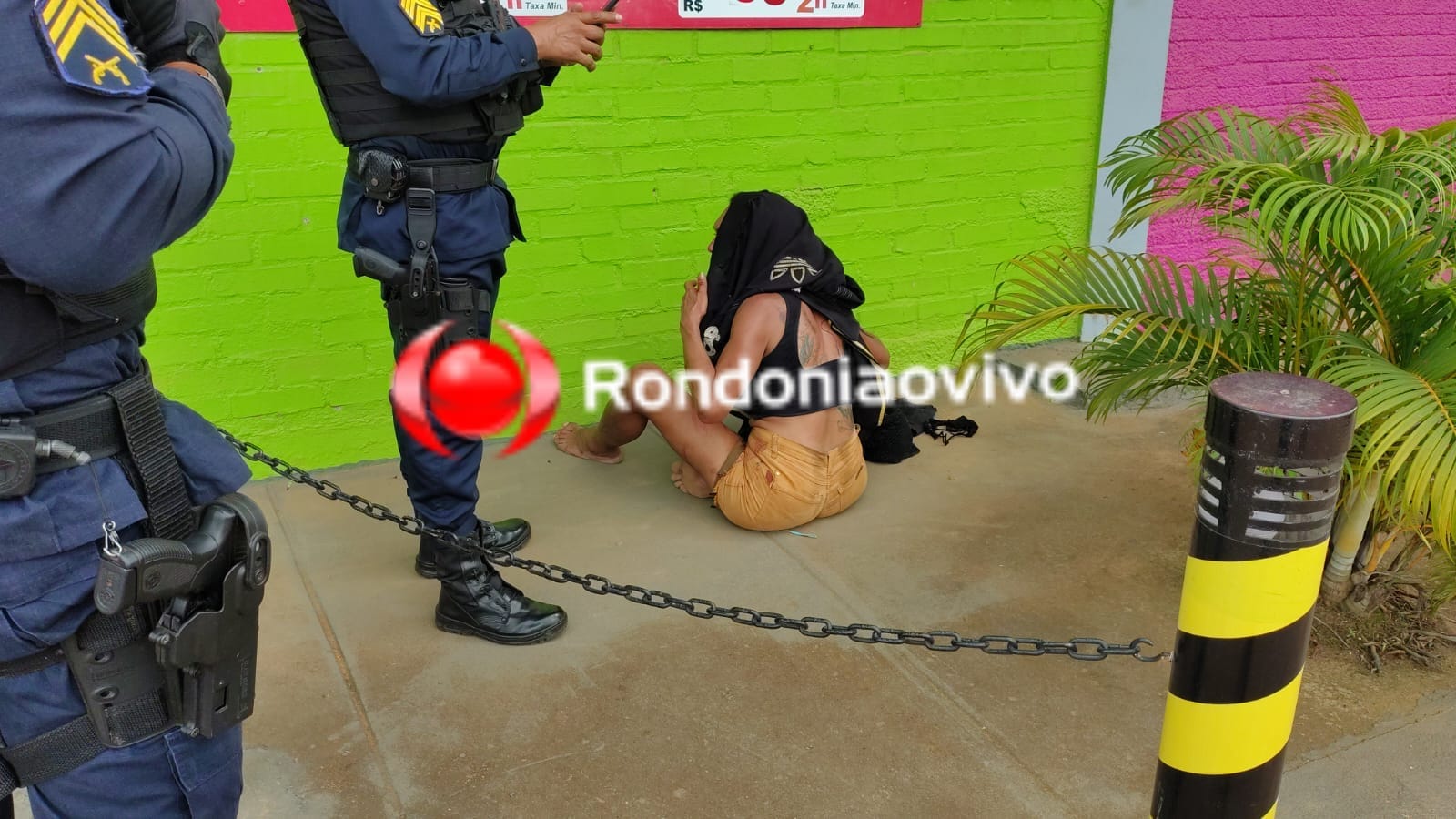 PAULADAS: Briga entre travestis em ponto de prostituição deixa uma ferida 