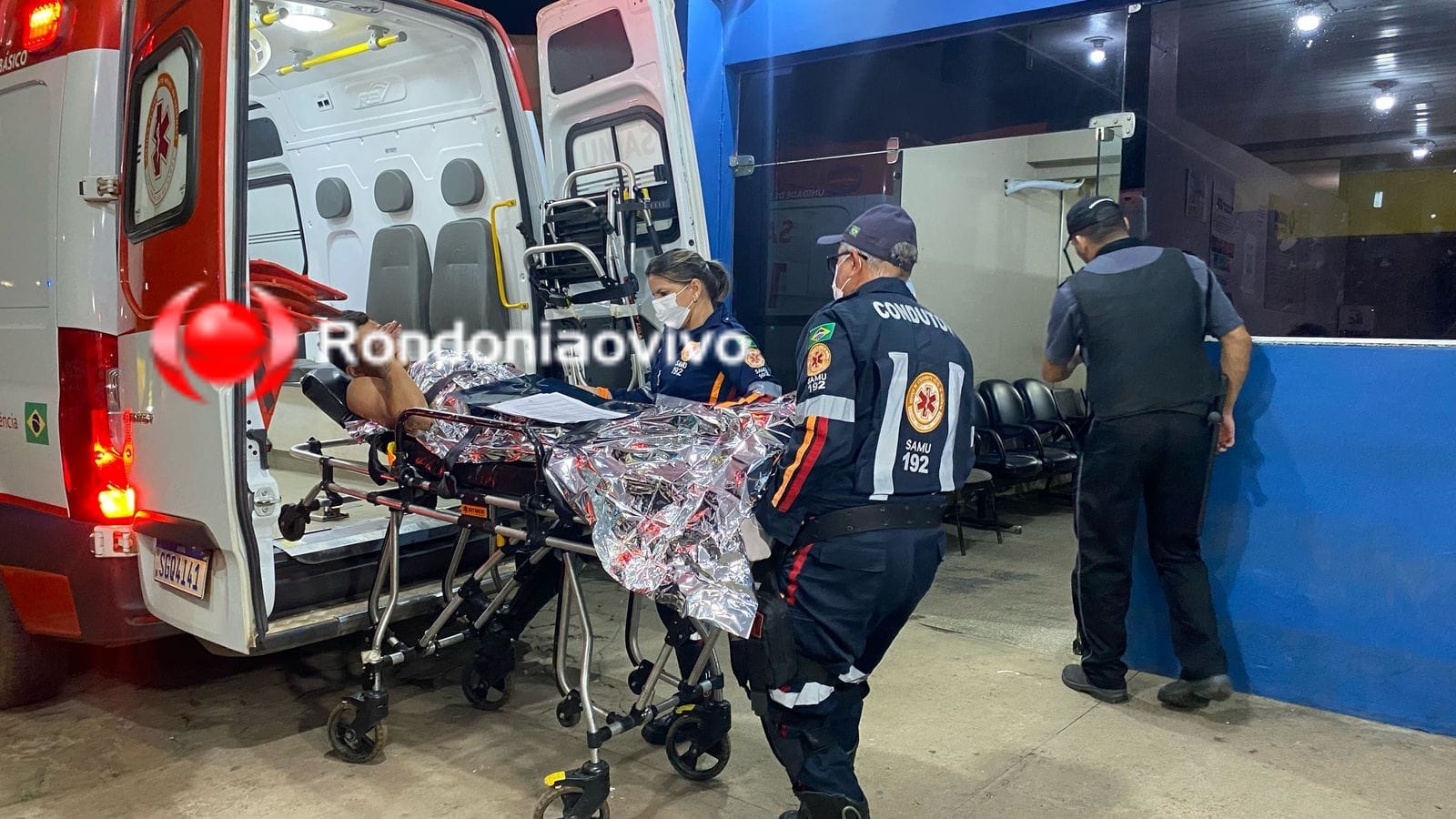 ATUALIZADA: Jovem sofre tentativa de homicídio na frente de residência 