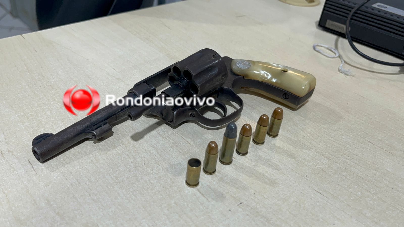 NA HORA H: PM evita roubo contra mulher e prende acusado com arma americana 