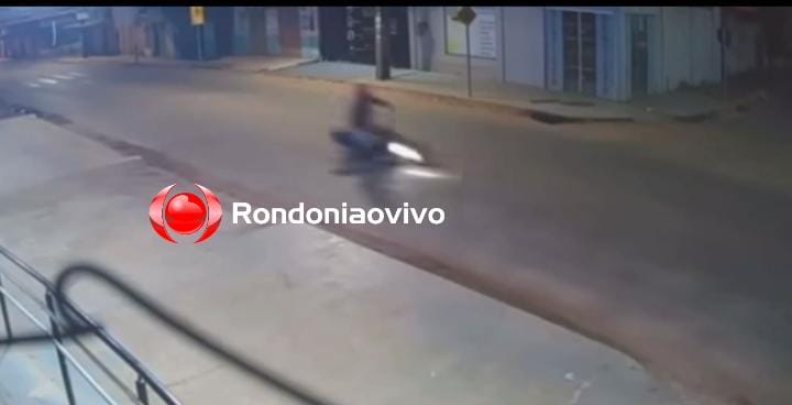 DESACORDADO: Vídeo registra grave acidente com motociclista na zona Leste 