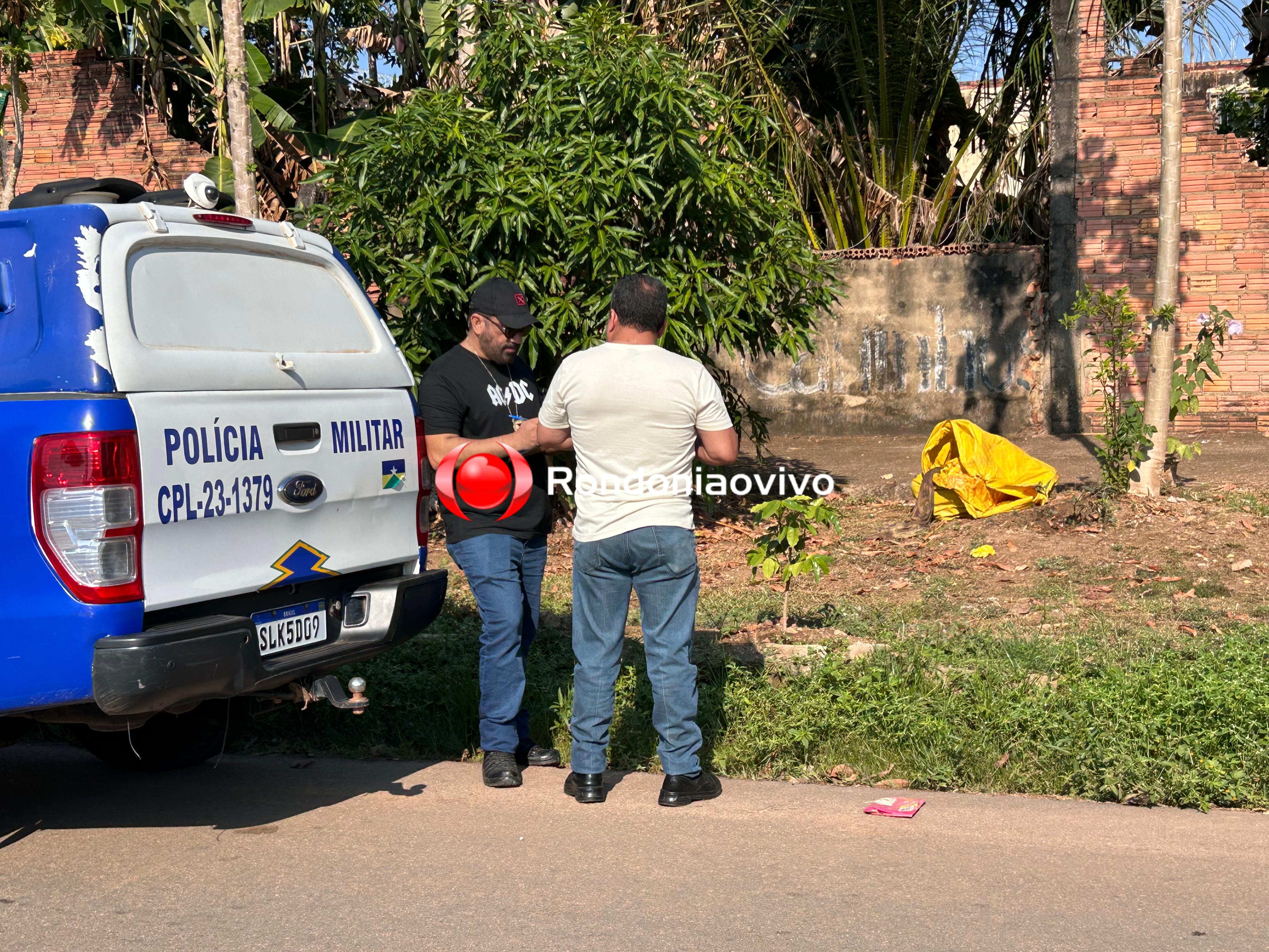 AMARRADO: Corpo encontrado enrolado em lona é jogado na calçada de residência 