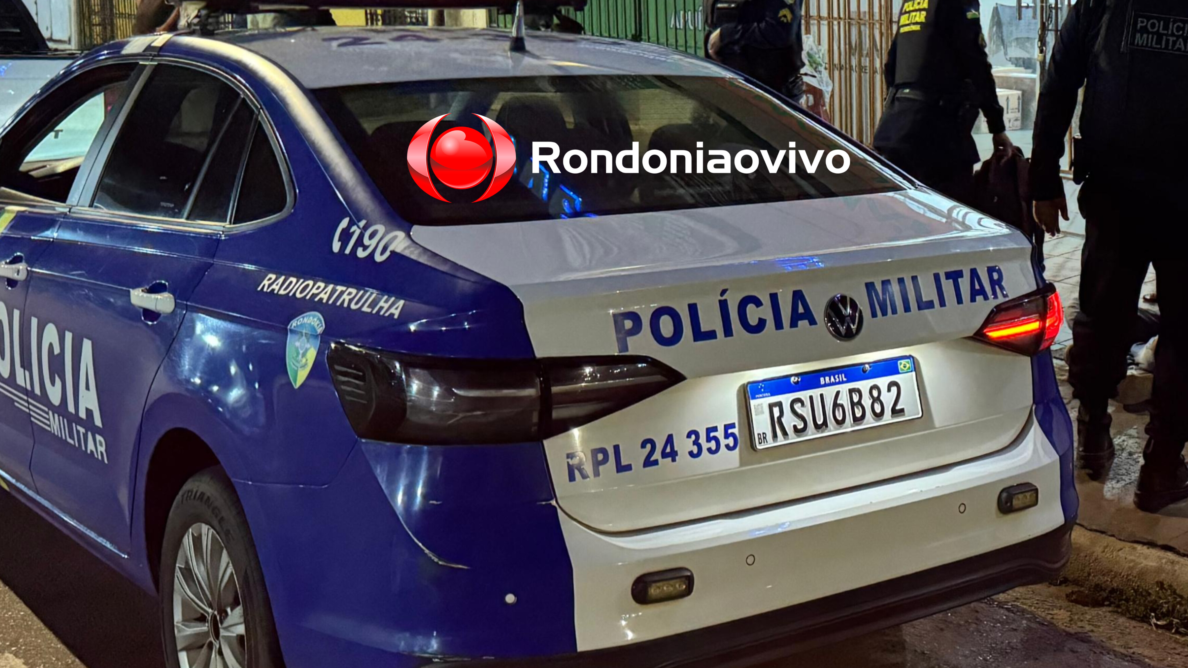 NA CINTURA: Músico é preso armado com pistola de uso restrito 