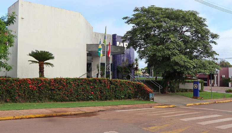 ESPIGÃO DO OESTE: MP move ação civil pública por ato de improbidade por cumulação de cargos 