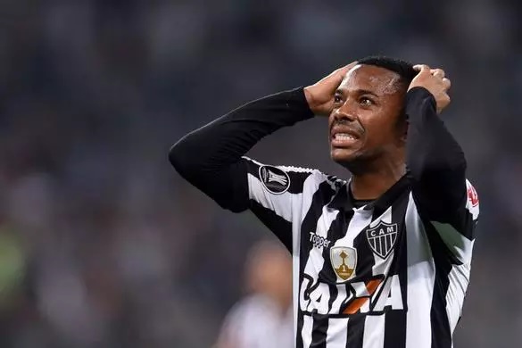 CRIME SEXUAL: Justiça italiana condena Robinho a nove anos de prisão por estupro
