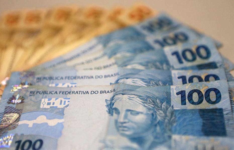 Dezessete apostas dividem o prêmio da Mega da Virada