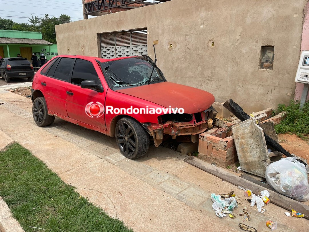 INVADIU: Três pessoas ficam lesionadas após forte colisão entre automóveis 