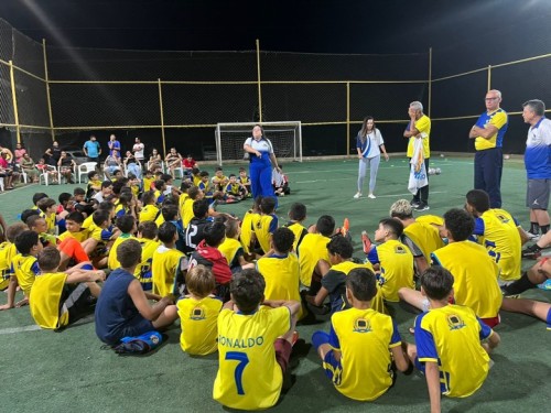 FUTEBOL: Prefeitura realiza reposição de materiais esportivos e palestras nos distritos 