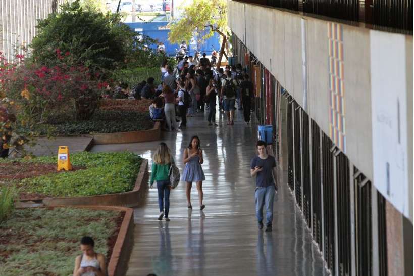 Alunos de mestrado e doutorado poderão ser estagiários no governo federal