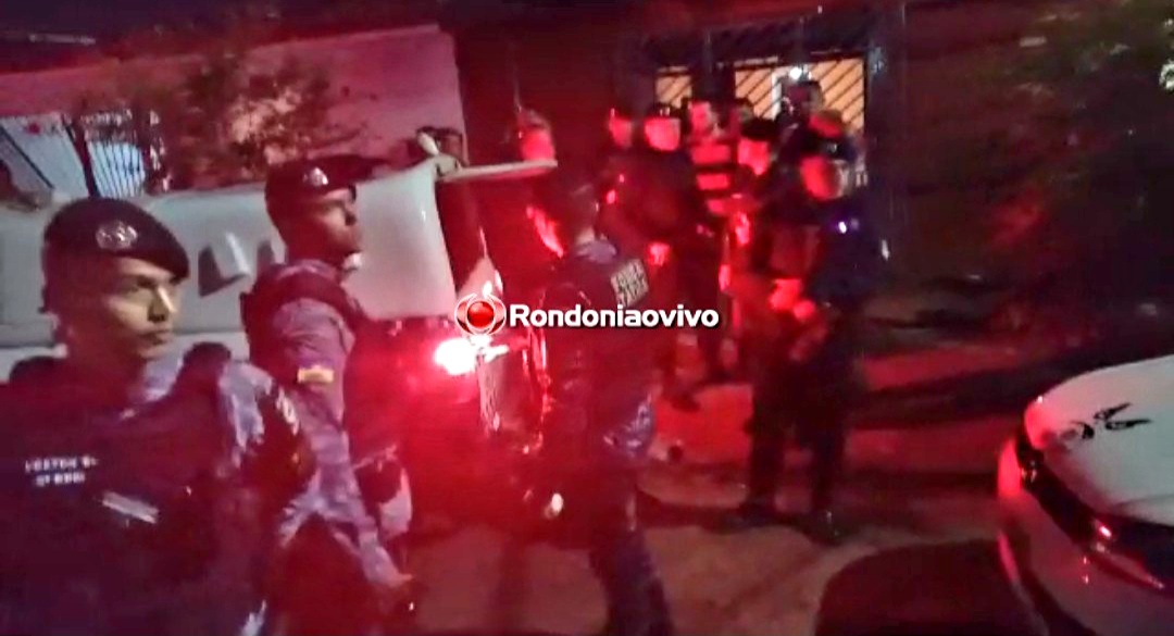 REVOLTADOS: Motoristas de aplicativo tentam linchar adolescente ladrão na zona Sul