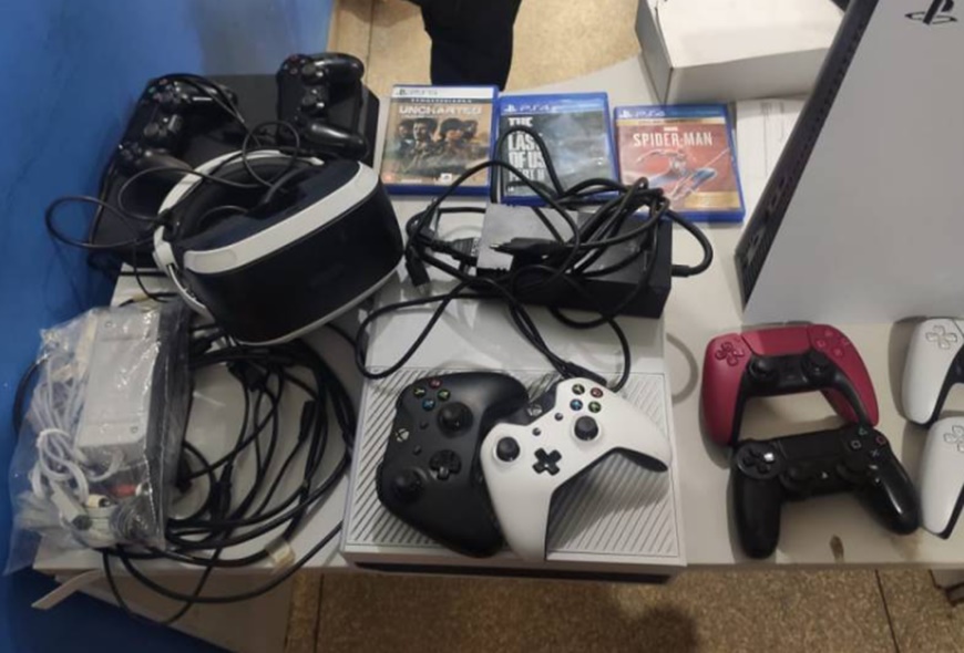 CAIU: Polícia prende homem com produtos furtados avaliados em R$ 25 mil