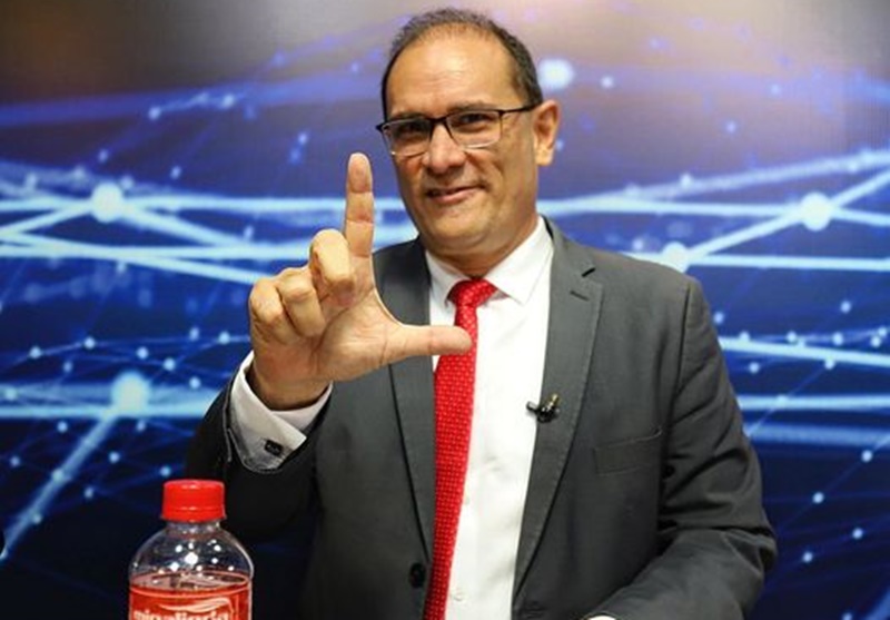 SAIU NA FRENTE: 'Daniel Pereira se destaca em debate de governadores', diz assessoria