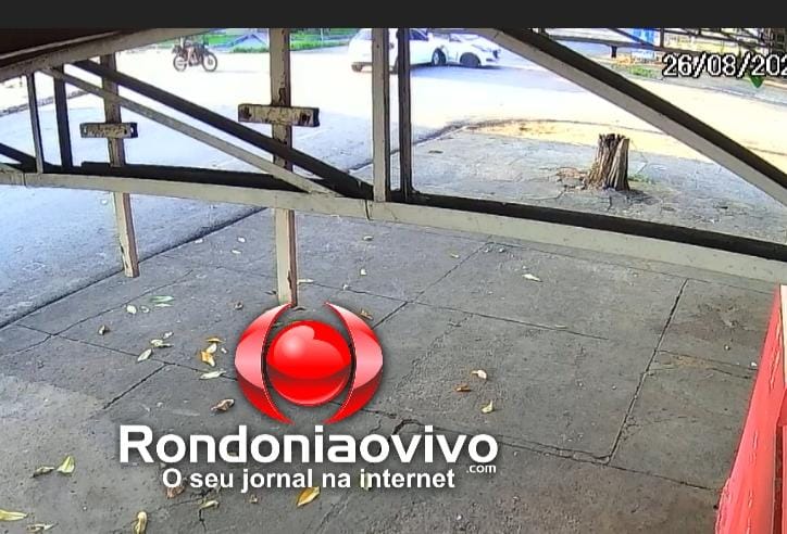 RODOU NA PISTA: Câmera registra forte batida entre carros; veículo invadiu lanchonete