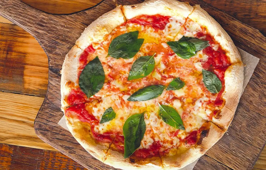 DIA DA PIZZA: De onde vem a expressão ‘acabar em pizza’?