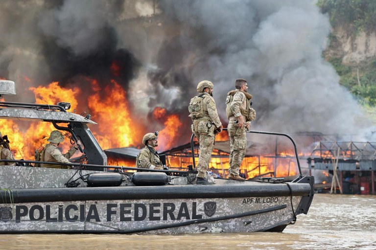 BALANÇO FINAL: Operação contra garimpo ilegal no rio Madeira causa impacto de R$ 1 bilhão 
