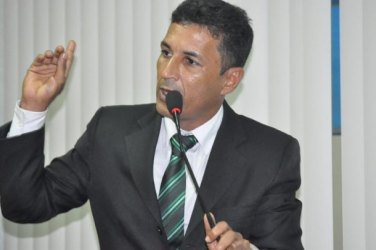 Produtores estão perdendo sacas de café e leite por falta de estradas 