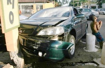 ACORDA MP!!! - Novo acidente em esquina sem sinalização mostra descaso com a comunidade por parte da Semtran - Confira fotos