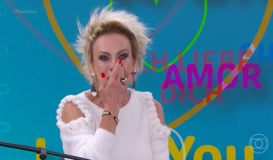 Ana Maria Braga chora com participação do cantor Daniel no Mais Você