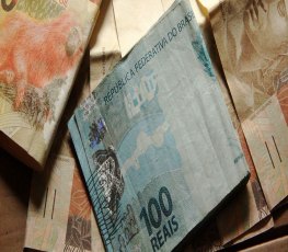 Dinheiro falso é colocado à venda nas redes sociais