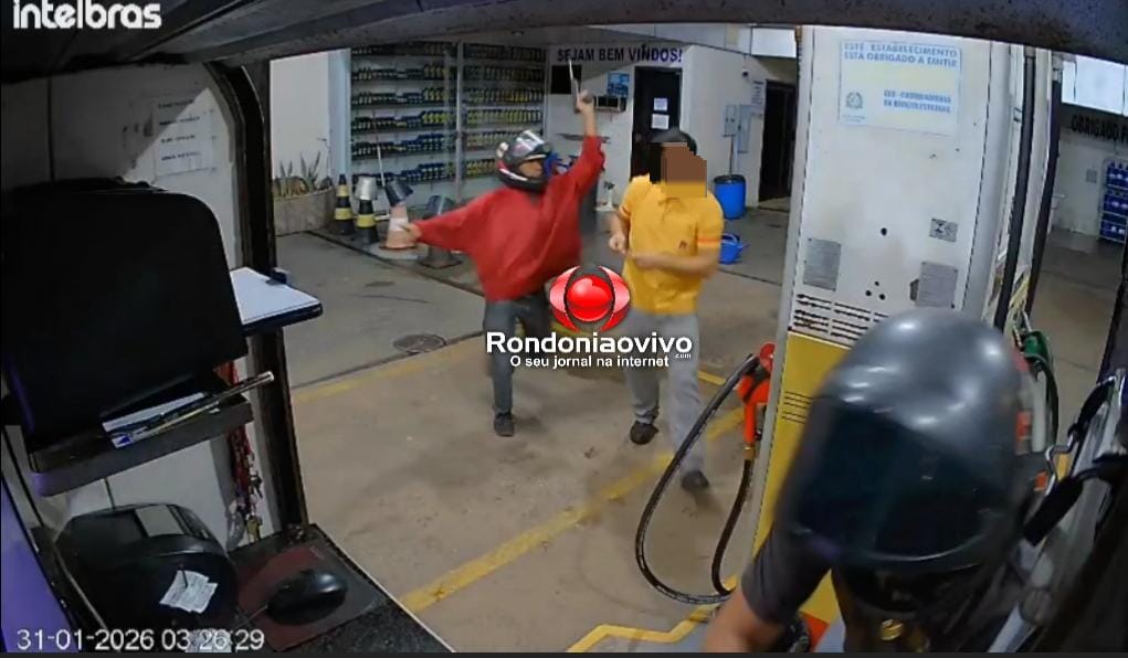 VÍDEO: Frentista é agredido a coronhadas durante assalto em posto de combustíveis