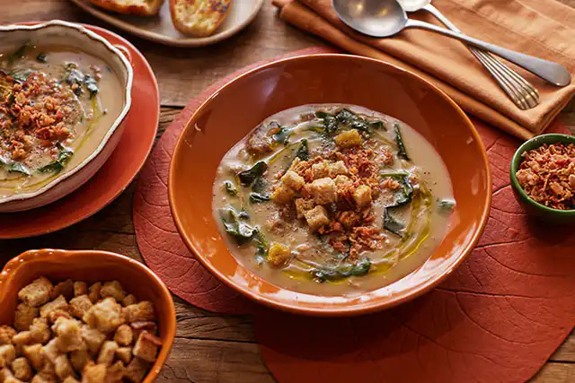 ALMOÇO: Receita de caldo verde com espinhaço suíno