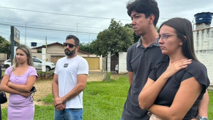 APÓS 4 ANOS: Crianças trocadas em maternidade voltam aos pais biológicos