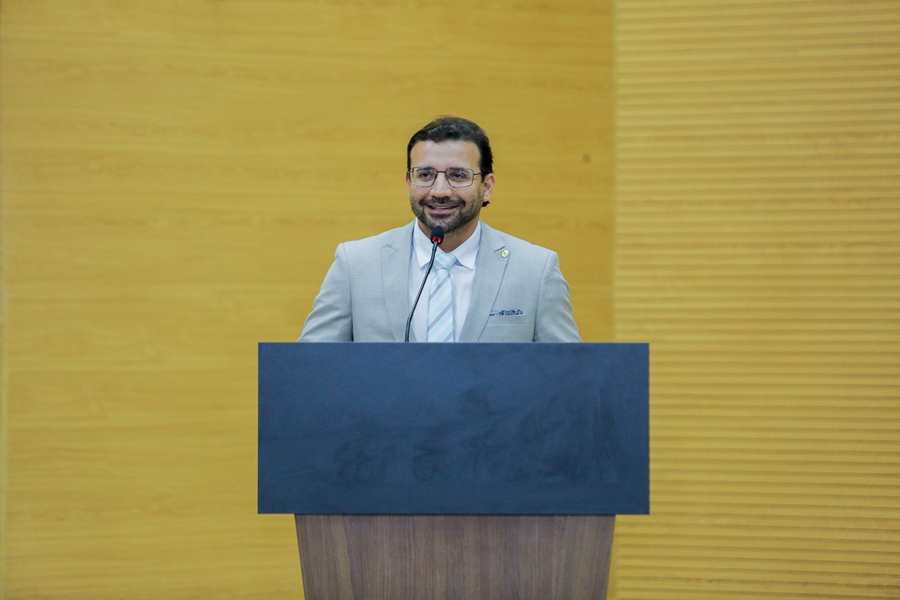 RIBEIRO DO SINPOL: Deputado debate melhorias salariais para a classe médica em Rondônia