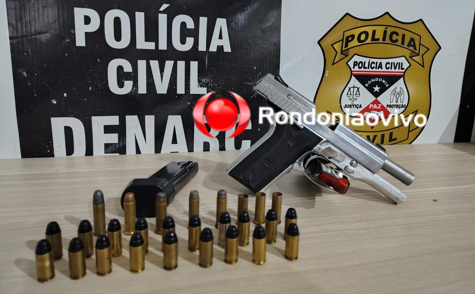 DESARME: Denarc apreende pistola .40 e prende acusado em oficina após denúncia de tiroteio