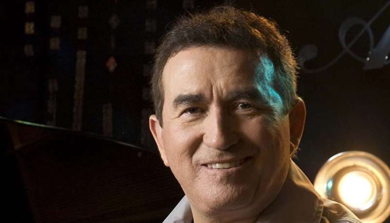 DESMENTIU: Amado Batista se desculpa com filho de Lula, após compartilhar fake News