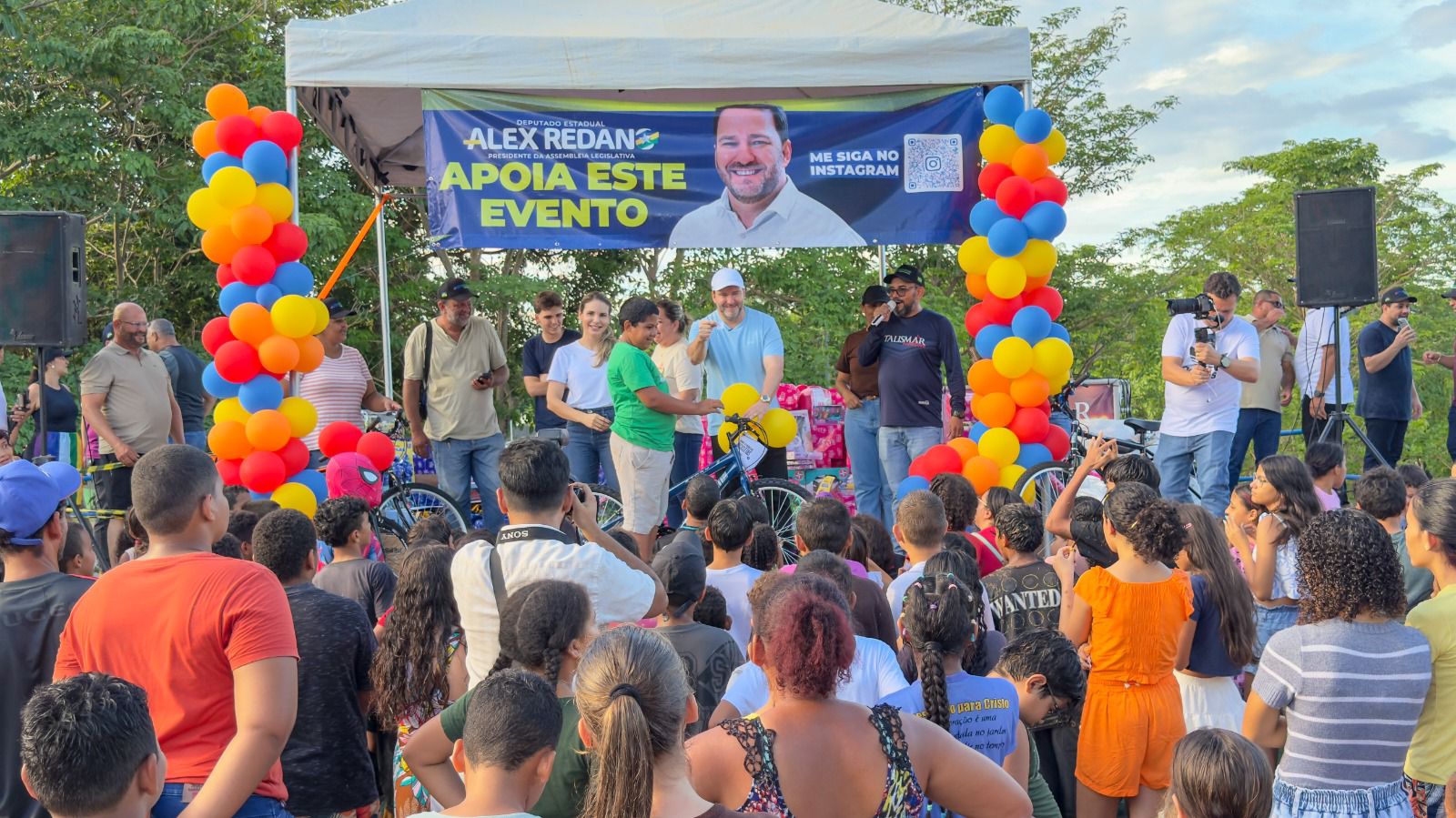 EM ARIQUEMES: Deputado Alex Redano promove dia de alegria para mais de duas mil Crianças