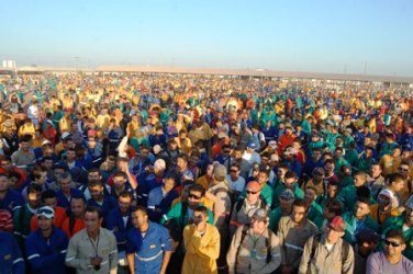 GREVE -Trabalhadores paralisam serviços na UHE Jirau