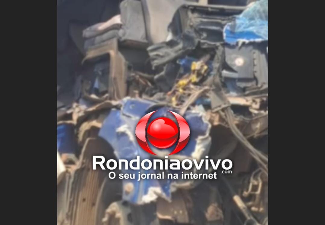VÍDEO: Batida entre caminhões deixa BR-364 bloqueada em Ariquemes