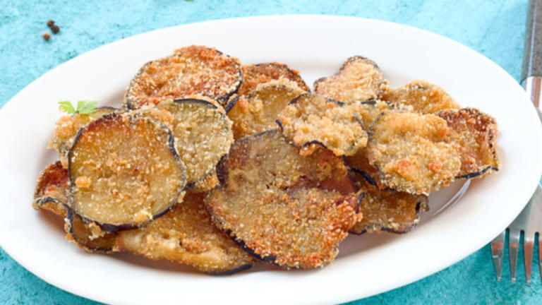 SEQUINHA: O truque para deixar a berinjela empanada crocante 