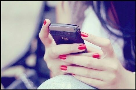 BRIGA: Marido limpando casa pede para mulher deixar de 