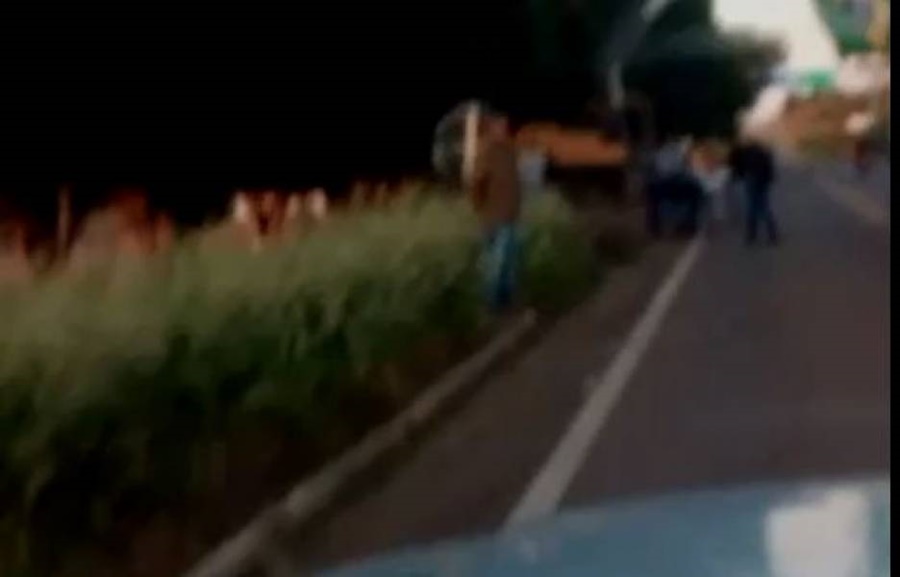 COLORADO DO OESTE: Suposto petista tenta atropelar manifestantes que bloqueavam rodovia 