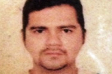 FLAGRANTE - DENARC prende homem com droga e R$ 18 mil em dinheiro
