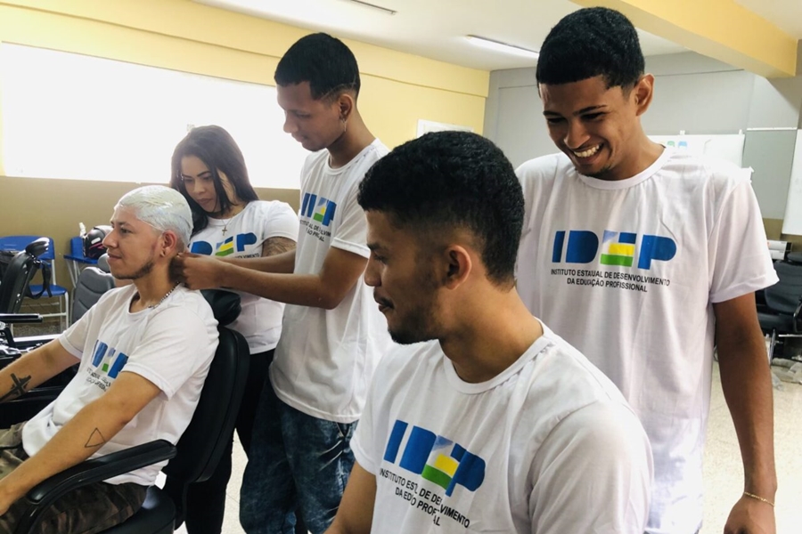 EDUCAÇÃO PROFISSIONAL: Inscrições para cursos profissionalizantes podem ser feitas até quarta (27)