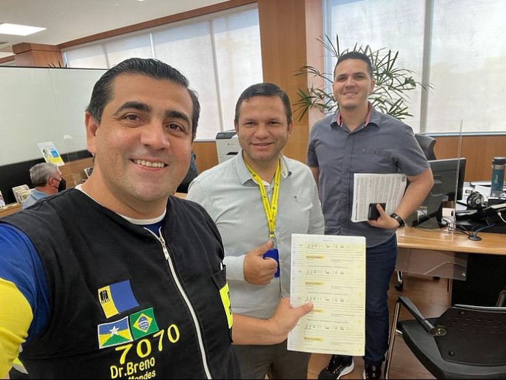 ORGANIZAÇÃO: Breno Mendes planeja parte burocrática de campanha 