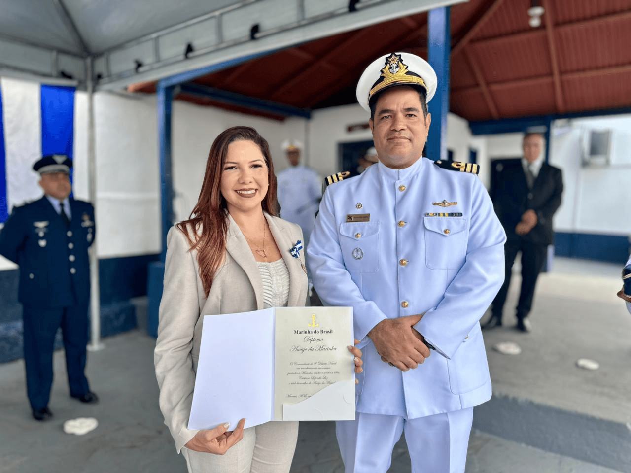 CRISTIANE LOPES: Deputada Federal recebe Medalha Amiga da Marinha em Porto Velho