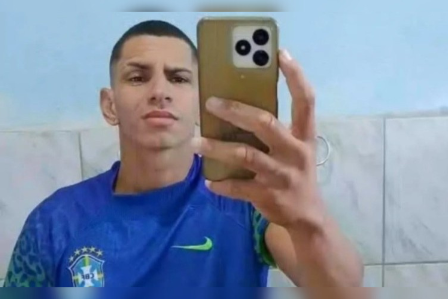 FORTE BATIDA: Jogador de futebol amador morre em colisão frontal com ônibus