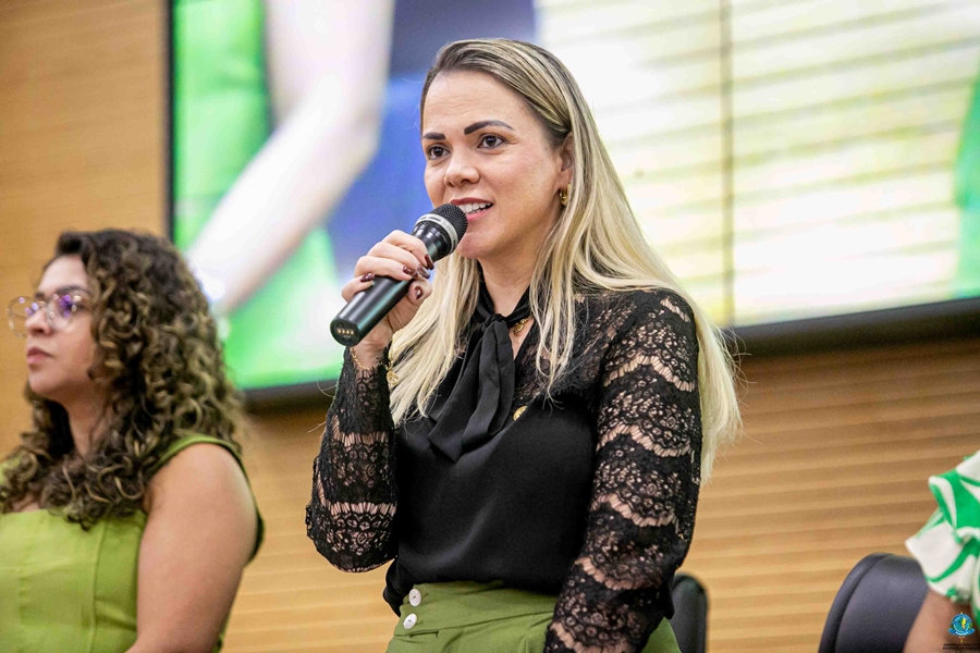 CLÁUDIA DE JESUS: Deputada propõe ações de lazer e saúde no Assentamento Flor do Amazonas II