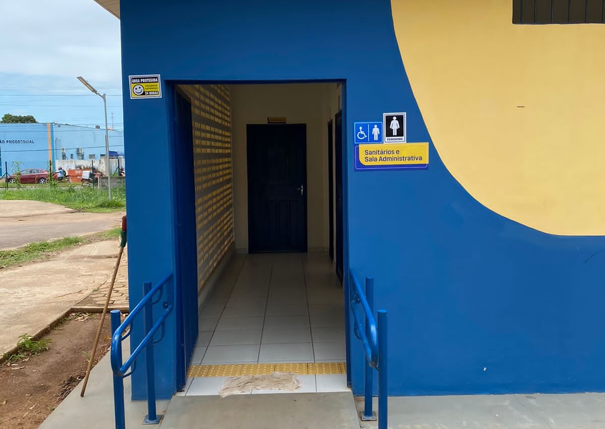 SKATE PARK: A pedido da vereadora Ellis Regina, Prefeitura reforma banheiros públicos